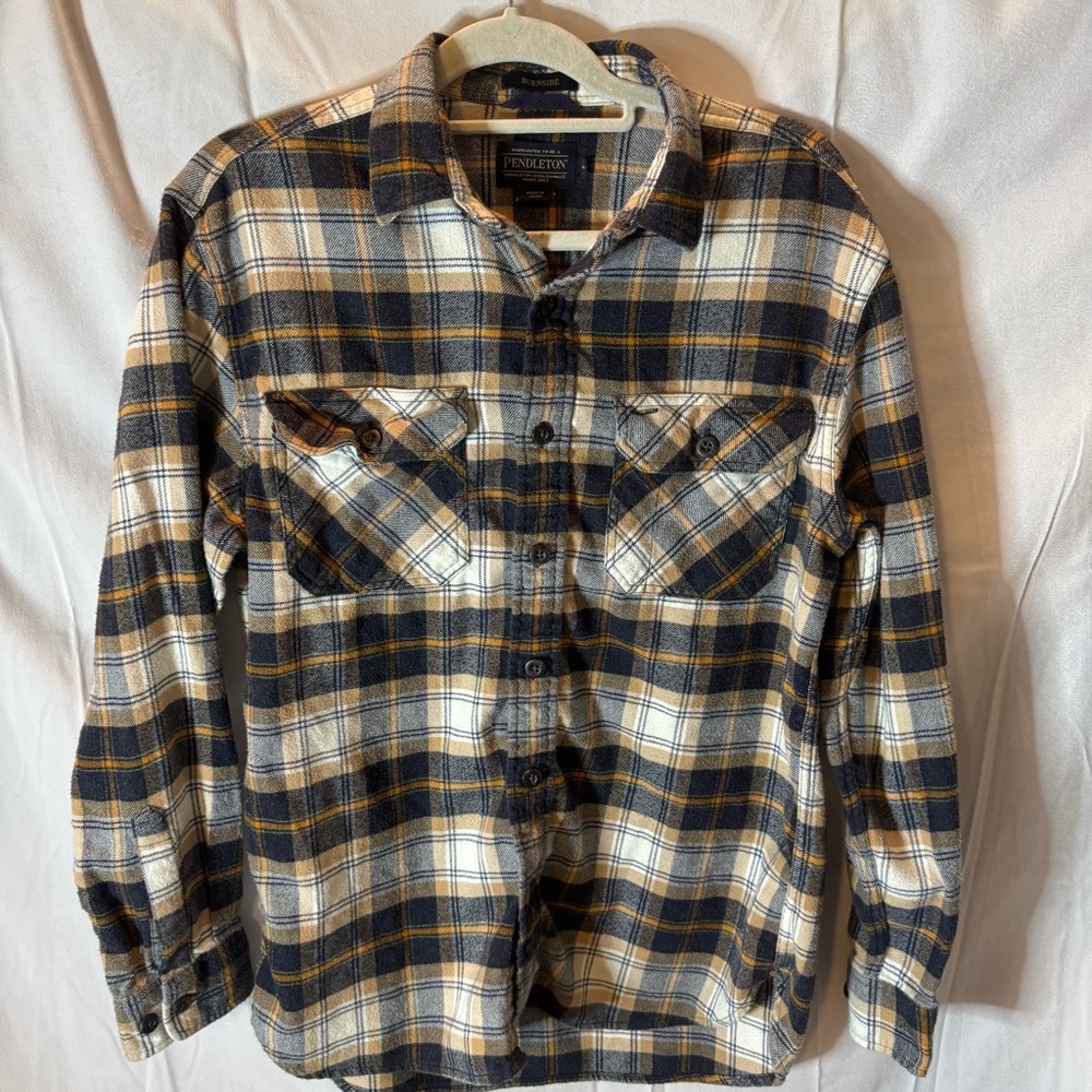 Pendleton Men's Flannel Casual Button Down Shirt … - image 1